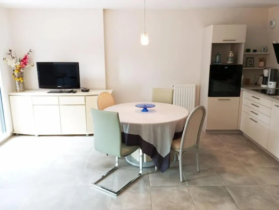 Apartment Appartement Les Flots D Arthlotte Cabellou Plage Concarneau